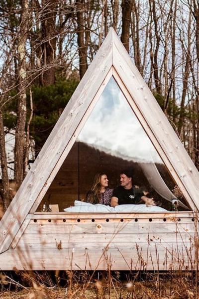 country, cabin, hotel, funky, fireplace, wooded, 