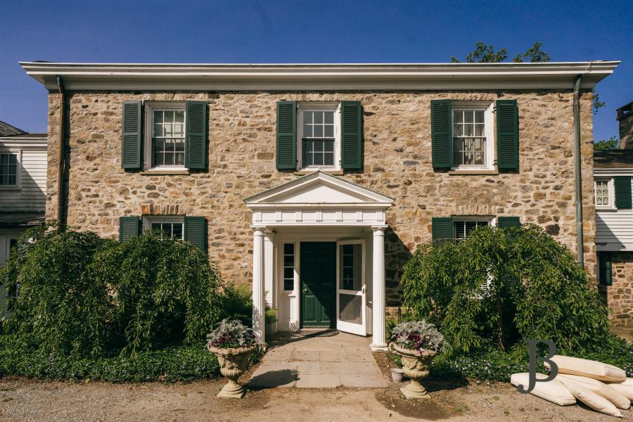 country, farm, horse, rustic, library, barn, stable, water, stone, rolling hill, greenhouse, boathouse, 