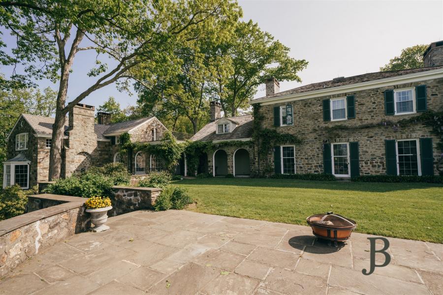 country, farm, horse, rustic, library, barn, stable, water, stone, rolling hill, greenhouse, boathouse, 