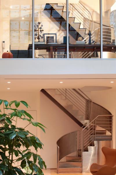 brownstone, townhouse, staircase, light, airy, upscale, bathroom, kitchen, 