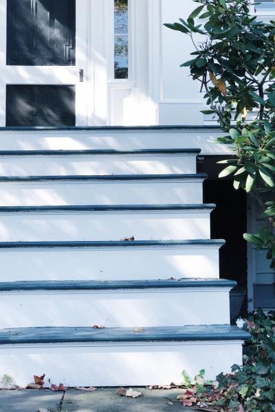 suburban, white, light, airy, traditional, contemporary, porch, 