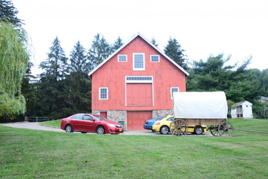 farm, farmhouse, barn, pool, field, fireplace, traditional, deck, patio, 