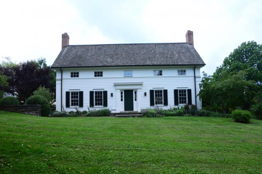 farm, farmhouse, barn, pool, field, fireplace, traditional, deck, patio, 