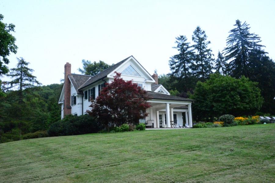 farm, farmhouse, barn, pool, field, fireplace, traditional, deck, patio, 