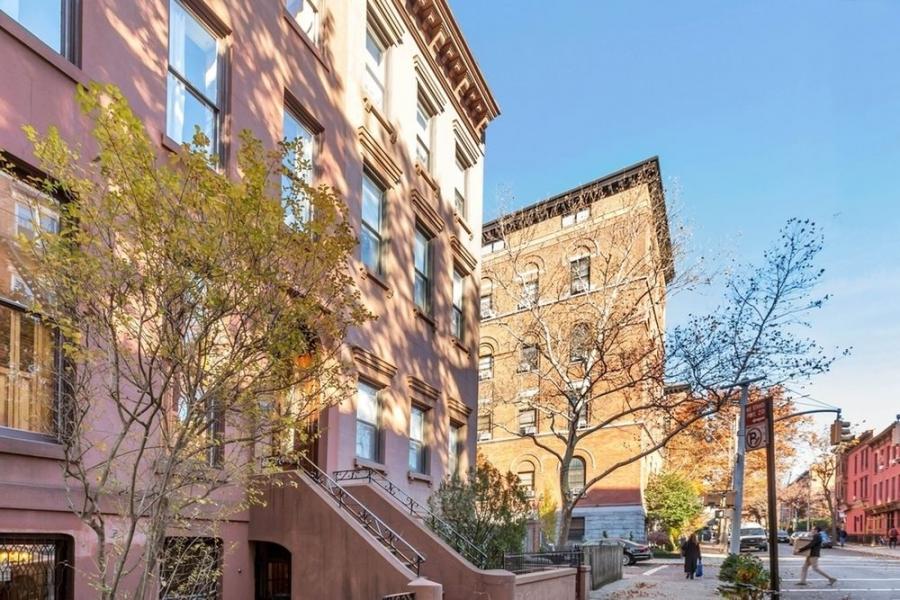 brownstone, townhouse, empty room, traditional, contemporary, 