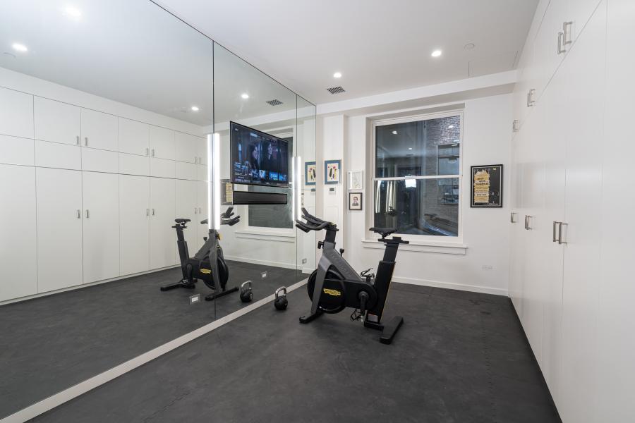 loft, upscale, piano, light, kitchen, bathroom, 