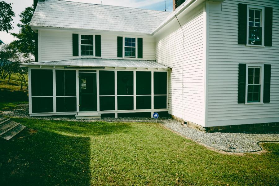 farm, farmhouse, field, water, pond, rural, stone, barn, Asheville, 