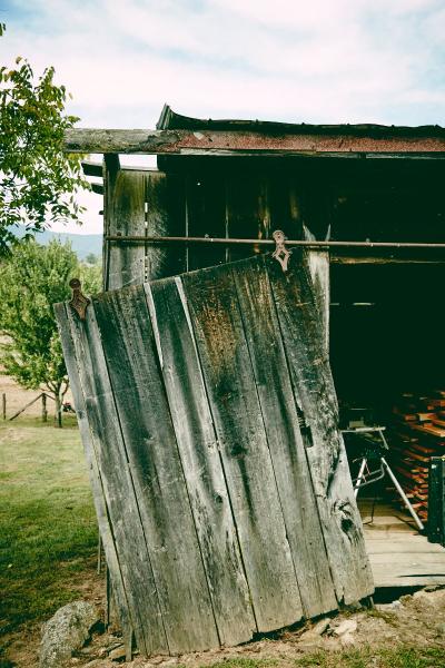 farm, farmhouse, field, water, pond, rural, stone, barn, Asheville, 