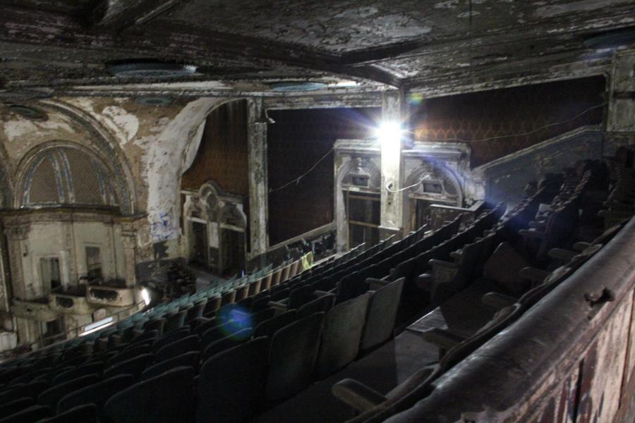 theater, distressed, 