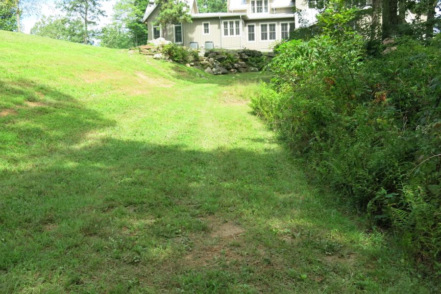 rural, wooded, porch, kitchen, bathroom, 