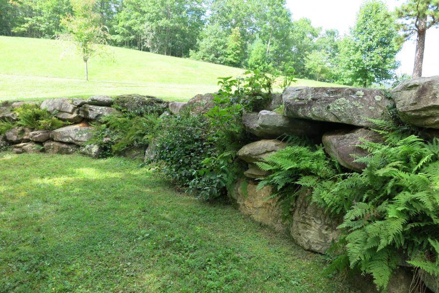 rural, wooded, porch, kitchen, bathroom, 