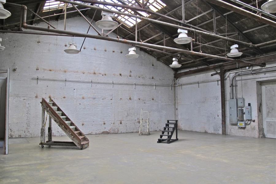 industrial, studio, textured walls, apartment, bohemian, rooftop, warehouse, distressed, 