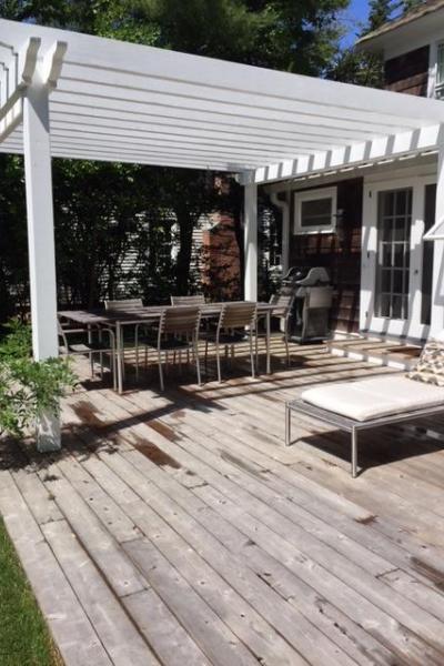 Hamptons, contemporary, shingled, white, light, kitchen, bathroom, pool, 