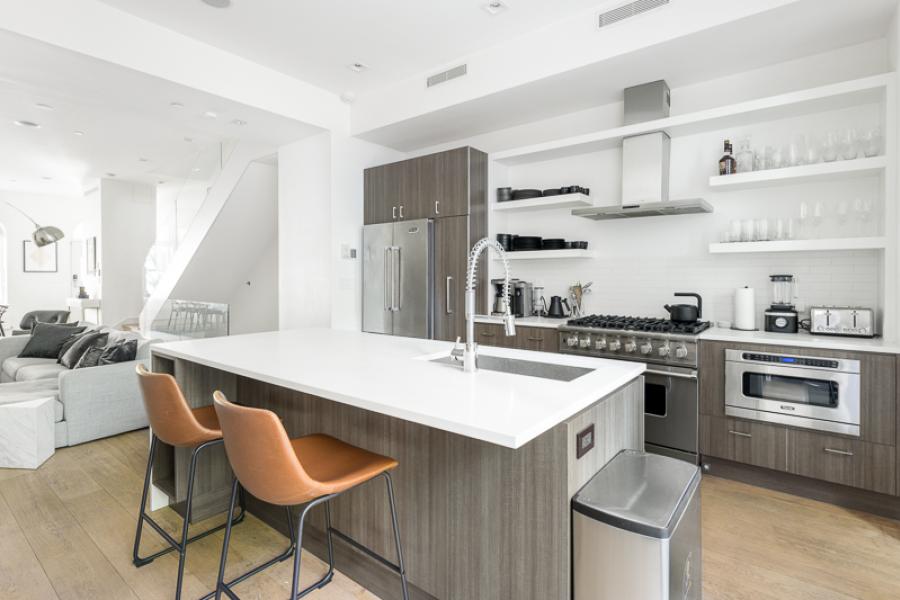 brownstone, townhouse, kitchen, light, airy, modern, bathroom, terrace, 