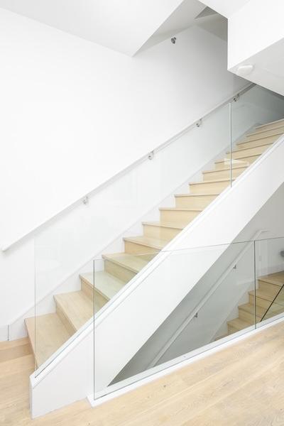 brownstone, townhouse, kitchen, light, airy, modern, bathroom, terrace, 