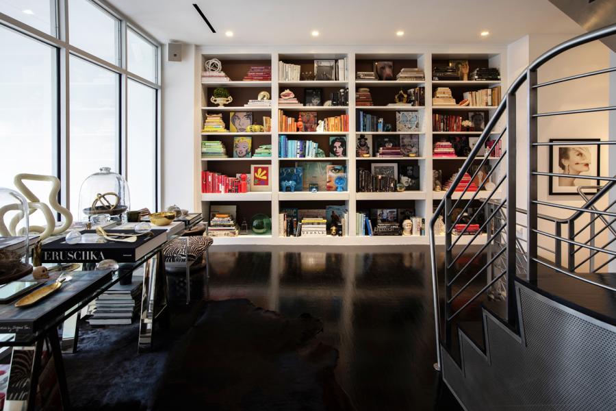 brownstone, townhouse, staircase, light, airy, upscale, bathroom, kitchen, 