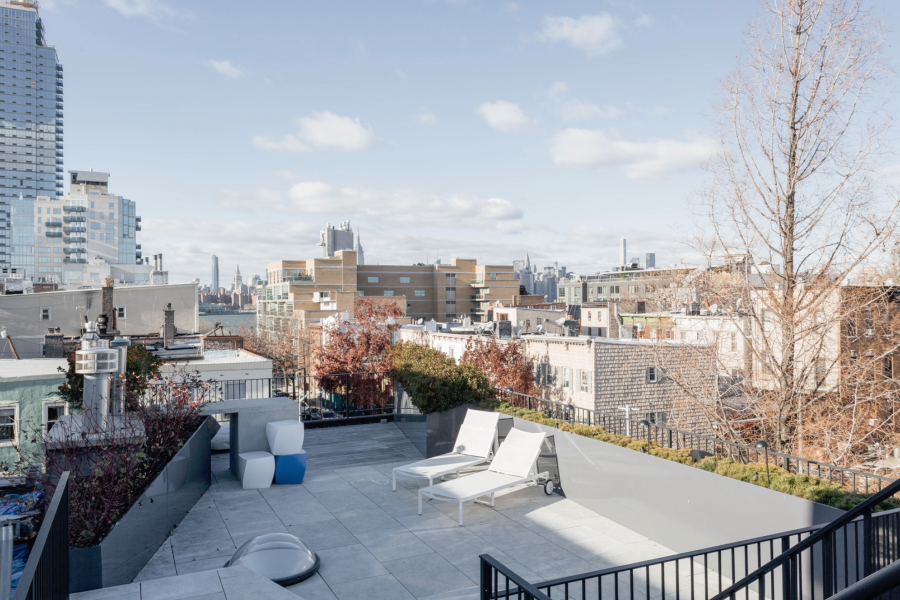 townhouse, modern, glass, light, rooftop, staircase, white, 