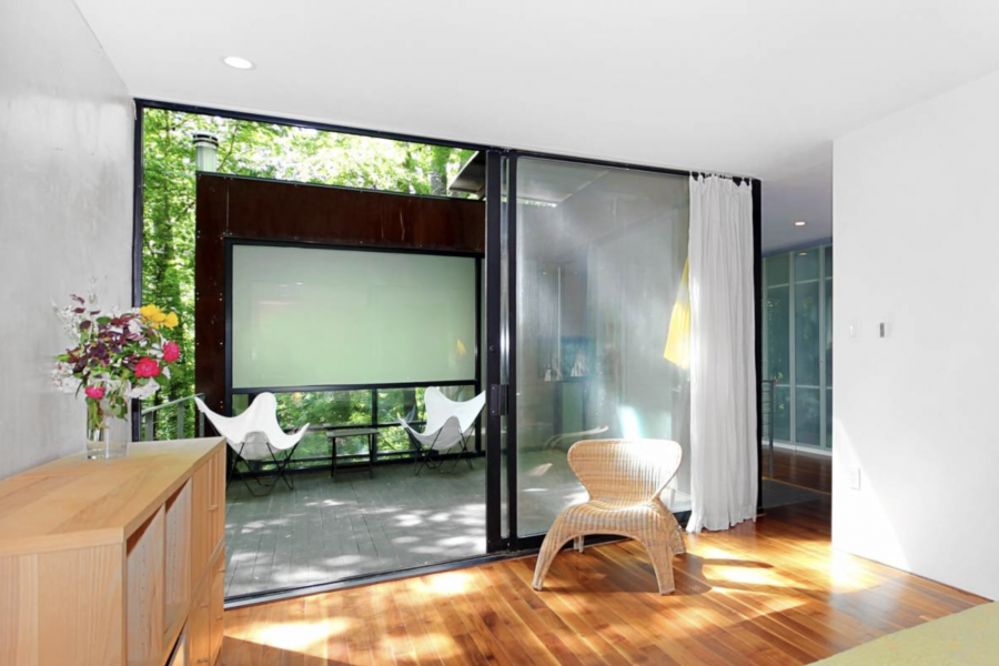 modern, contemporary, light, airy, wooded, 