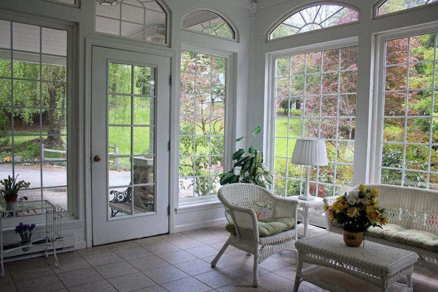 farmhouse, white, traditional, contemporary, kitchen, bathroom, pool, porch, garden, barn, 