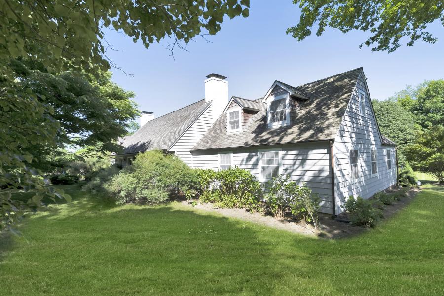 Hamptons, contemporary, bathroom, kitchen, horse, light, 