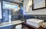 modern, contemporary, pool, Hamptons, bathroom, light, airy, 