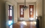 brownstone, townhouse, empty room, traditional, contemporary, 