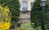 brownstone, townhouse, contemporary, light, 