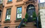 brownstone, townhouse, contemporary, modern, white, light, bathroom, kitchen, 