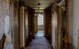 empty room, distressed, farmhouse, wallpaper, textured walls, 