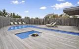 Hamptons, pool, contemporary, deck, 