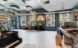 loft, upscale, piano, light, kitchen, bathroom, 